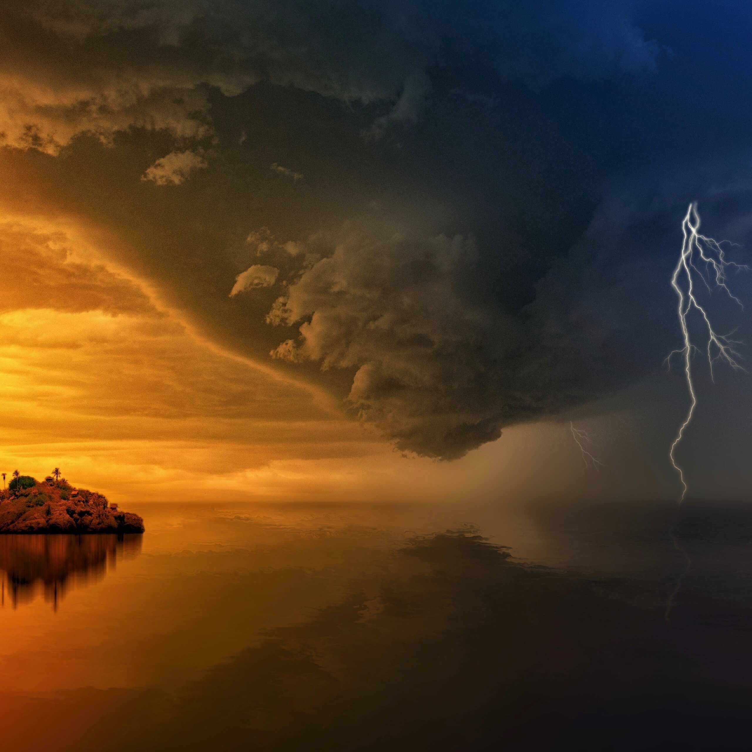 storm with lightning